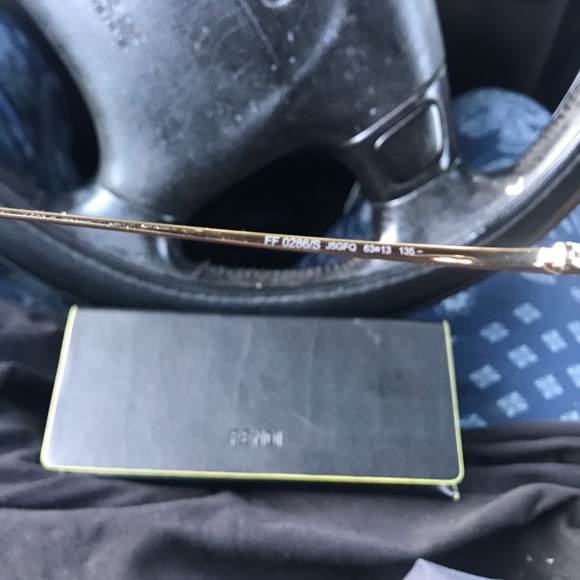 Brand new  fends sun glasses - Picture 5 of 6